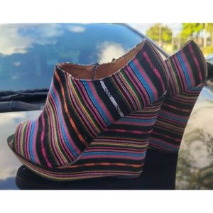 Women shies size 8.5